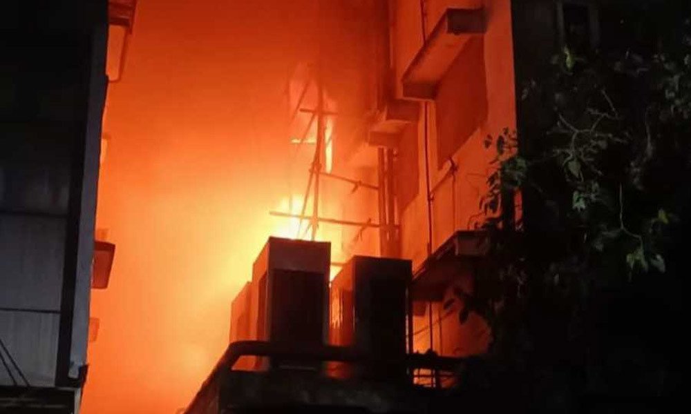 আবাসিক হোটেলে আগুন, নিহত ১৪