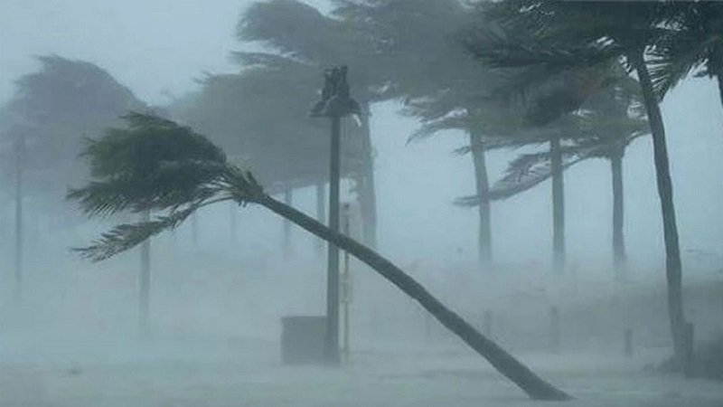 সন্ধ্যার মধ্যে ৮ অঞ্চলে ঝোড়ো হাওয়াসহ বৃষ্টির আভাস