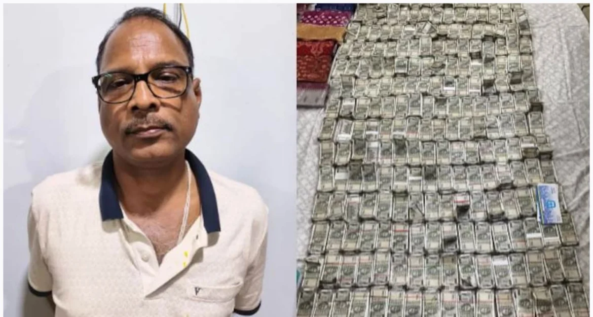 ধরা পড়ার ভয়ে জানালা দিয়ে বান্ডিল বান্ডিল অর্থ ফেলে দিলেন সরকারি কর্মচারী
