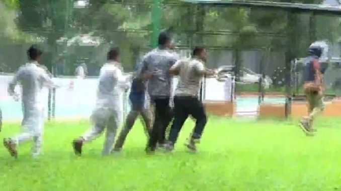 হাসনাত আব্দুল্লাহকে নিরাপদে সরিয়ে নিল পুলিশ