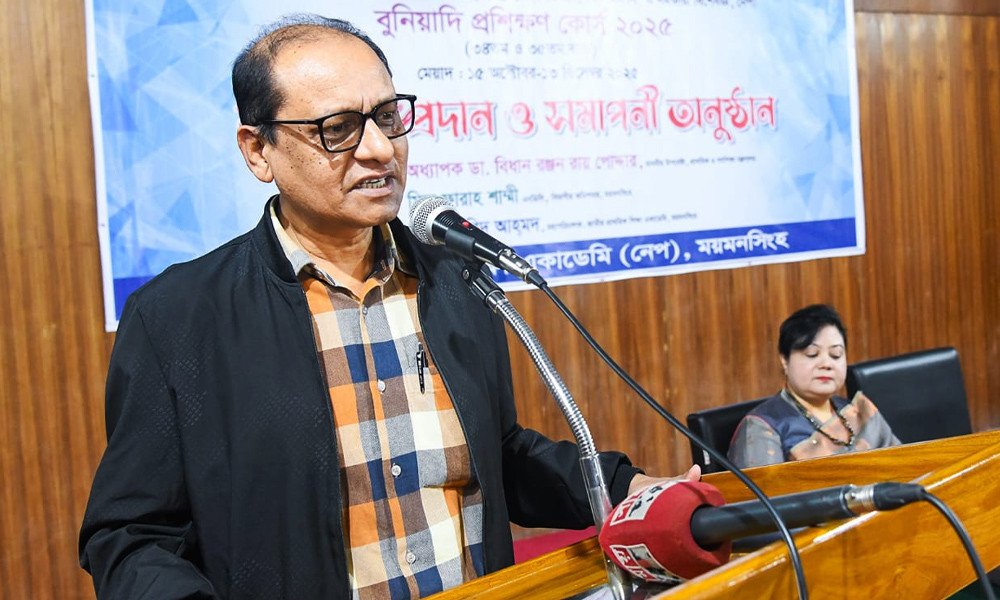 বছরের শুরুতেই শিক্ষার্থীরা নতুন বই পাবে : গণশিক্ষা উপদেষ্টা